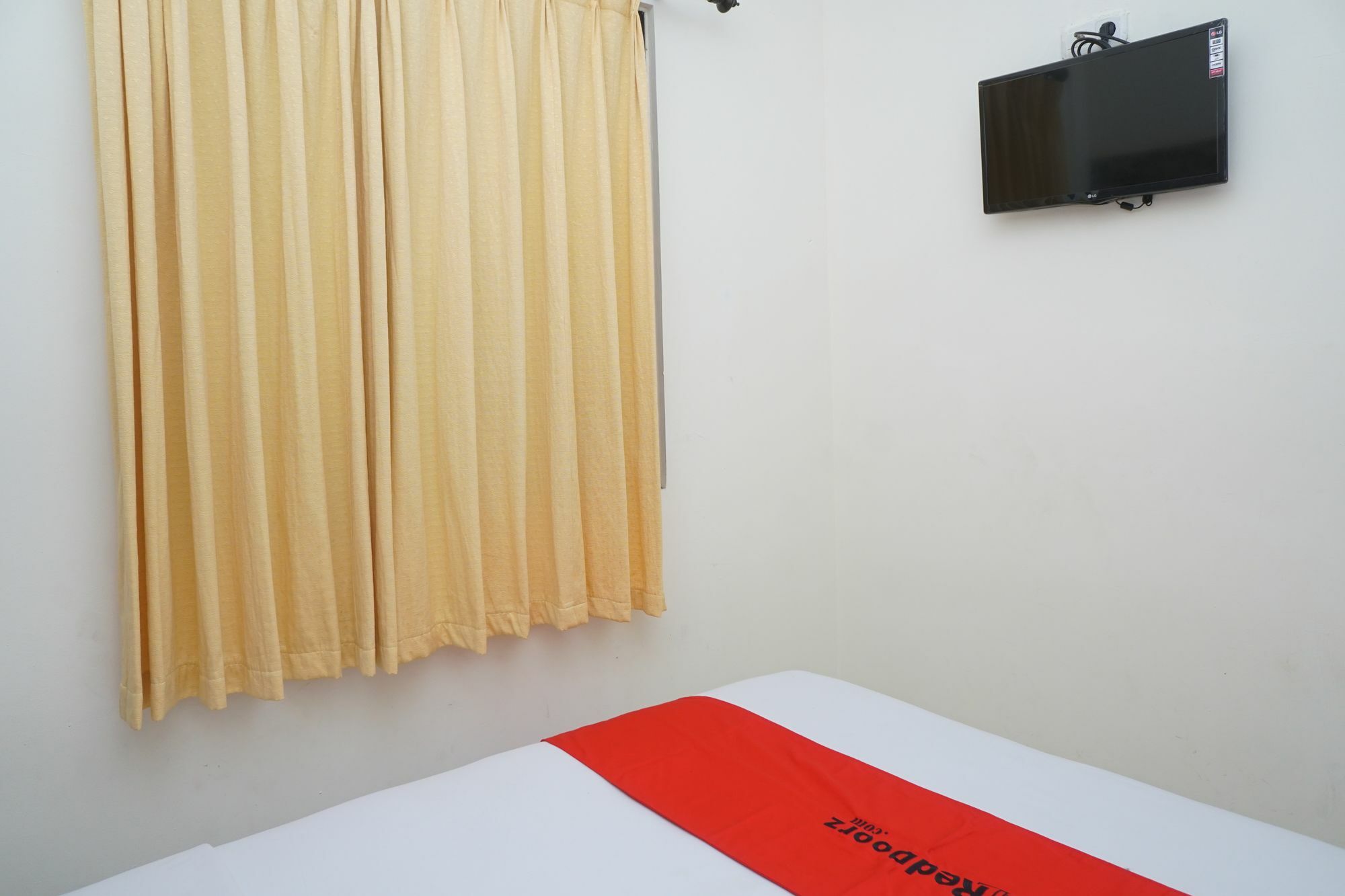 Reddoorz Plus @ Ciumbuleuit Area Μπαντούνγκ Εξωτερικό φωτογραφία